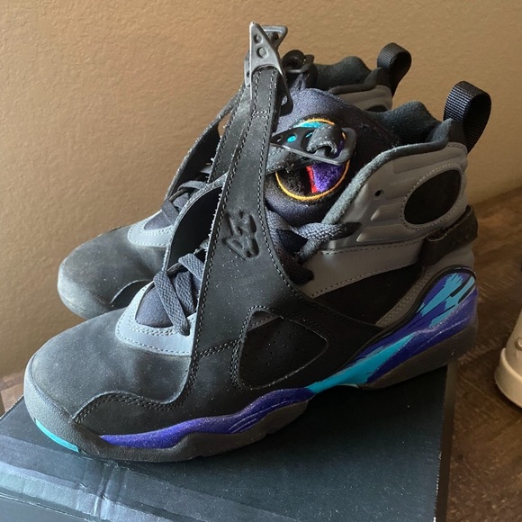 aqua 8s - Picture 2 of 4